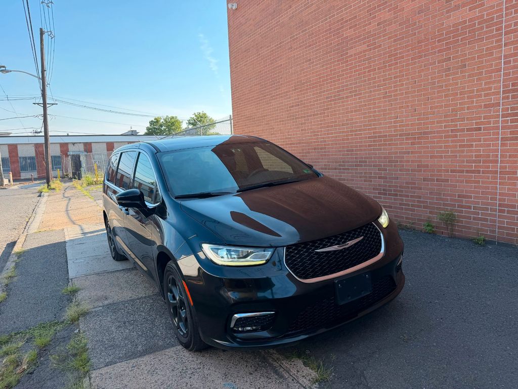 Bild des Angebotes Chrysler Pacifica Select 2025 VORBESTELLUNG Austattung
