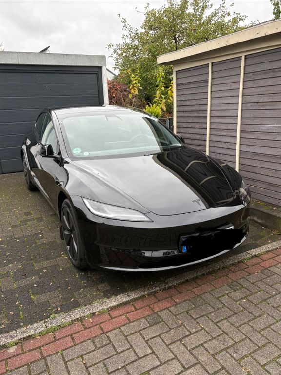 Tesla Model 3 Premium RWD Long Range