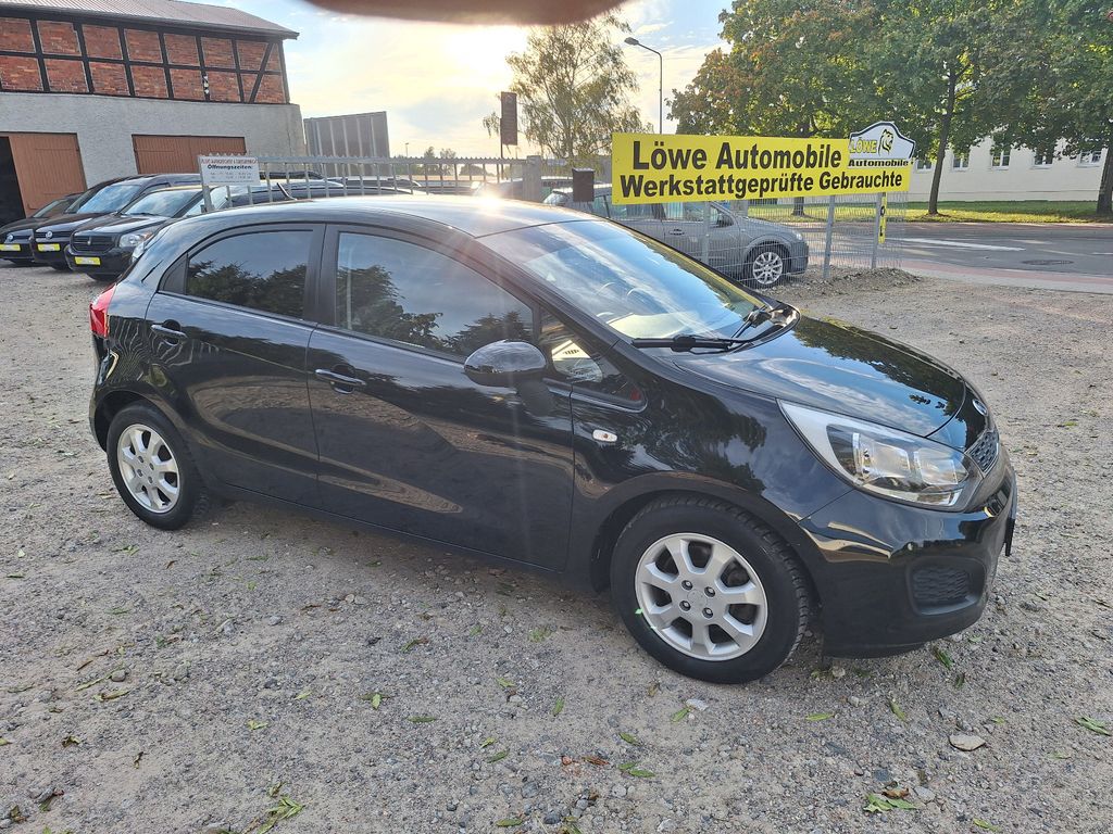 Bild des Angebotes Kia Rio Edition 7 aus 2.deut.H. Insp. Tüv neu!!