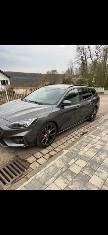 Ford Focus 2,3 EcoBoost ST Turnier ST mk4