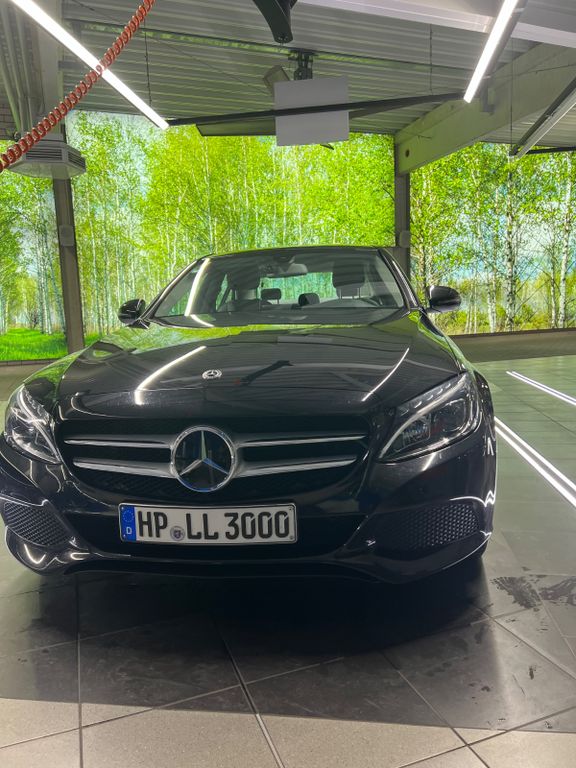 Bild des Angebotes Mercedes-Benz 220