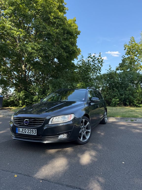 Bild des Angebotes Volvo V70 D4 Momentum Momentum