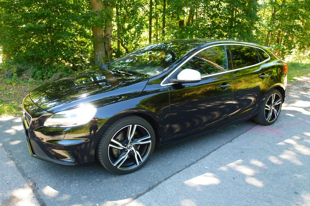 Bild des Angebotes Volvo V40 T3 Geartronic R Design