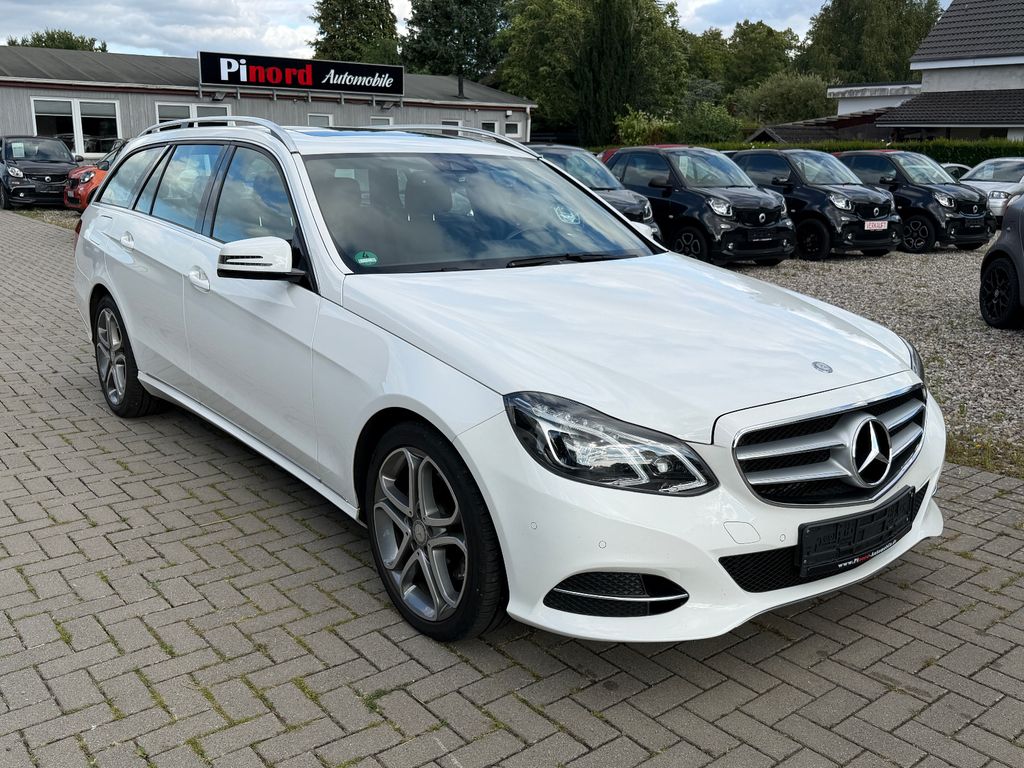 Bild des Angebotes Mercedes-Benz E 250 T/D Avantgarde 4M-LED-NAVI-S.DACH-PDC-ALU