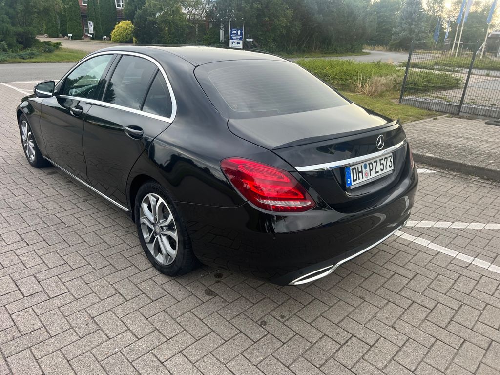 Bild des Angebotes Mercedes-Benz 220d