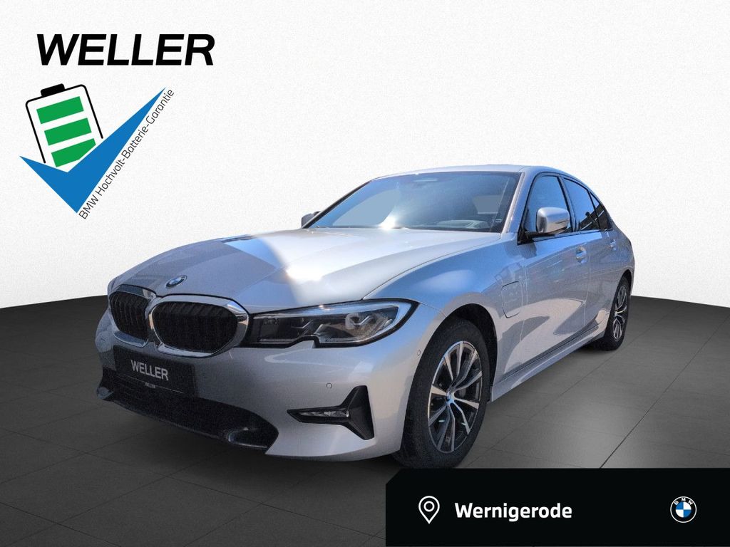 Bild des Angebotes BMW 330e Sport Line Laser DAPr HUD SHZ HiFi Kam 17"