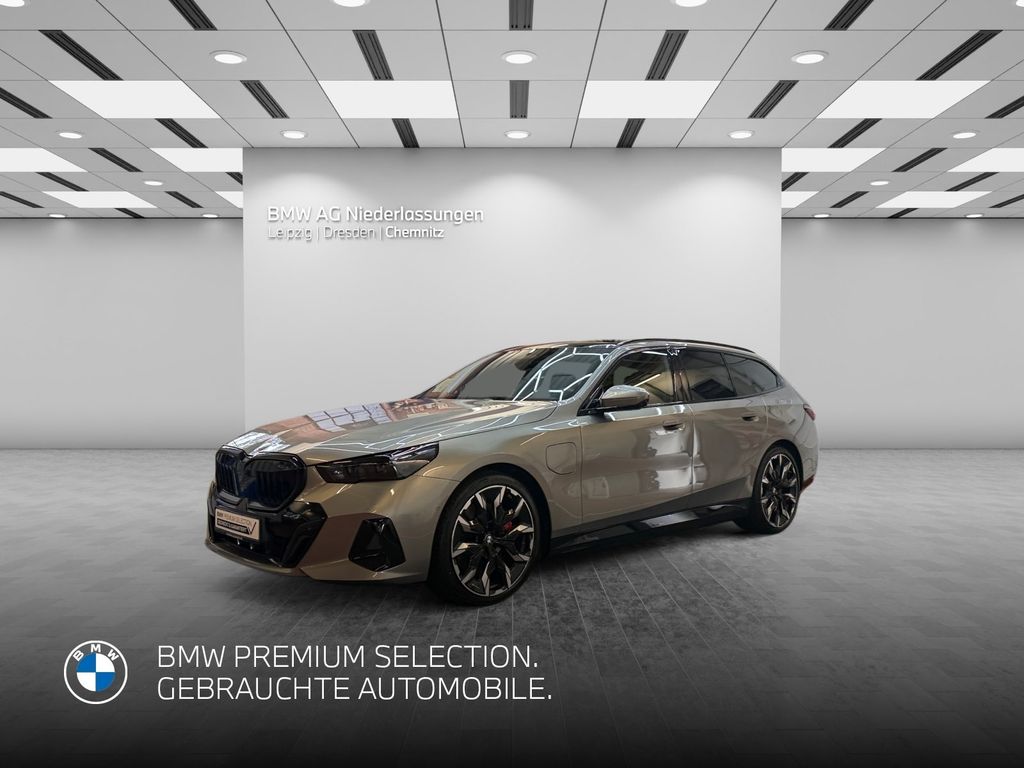 Bild des Angebotes BMW 550e xDrive Touring M Sport AHK LiveCockpitProf