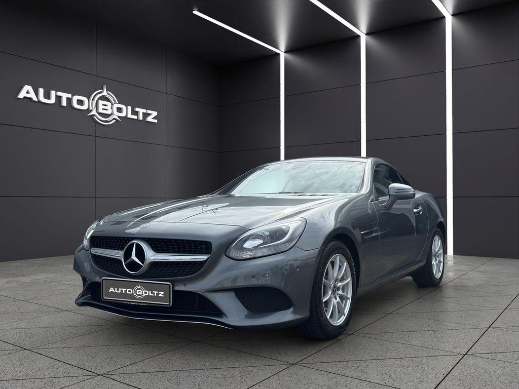 Bild des Angebotes Mercedes-Benz SLC 180 9G Airscarf Navi Leder Kamera Parktronic