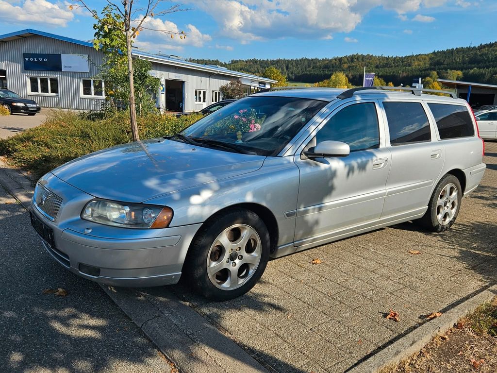 Bild des Angebotes Volvo V70 D5 Edition R Design AHK Autom. Leder Navi Xe