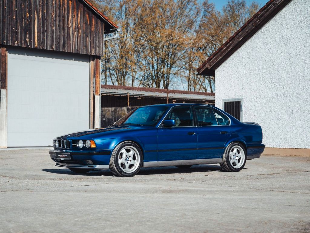 BMW M5 (Deutsches Auto, 1 Hand, 1 Lack, Scheckheft)