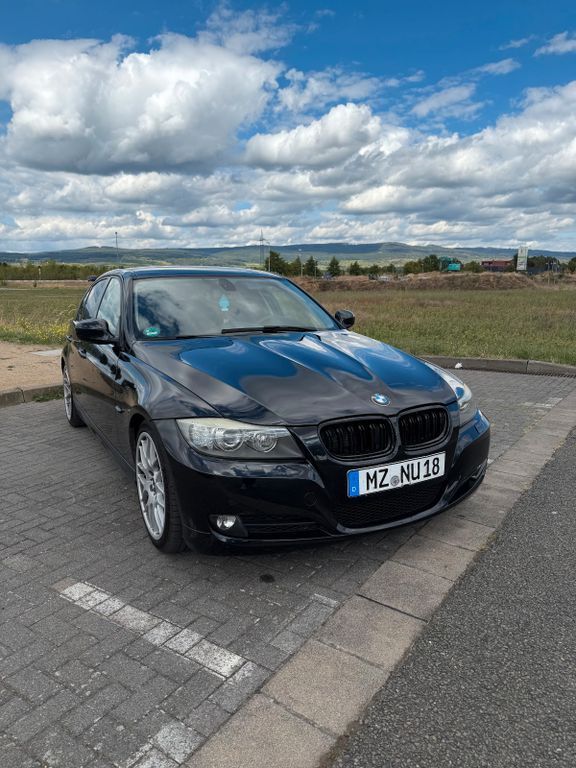 Bild des Angebotes BMW E90 325i