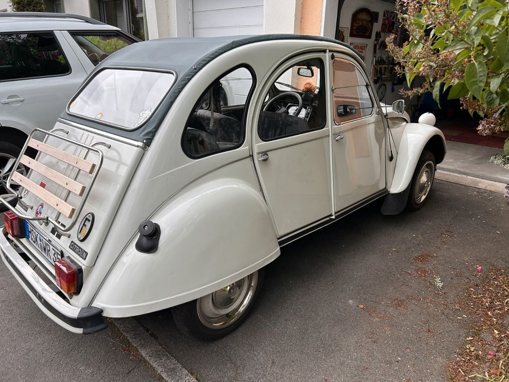 Bild des Angebotes Citroën 2 CV , scheckheftgepflegt und gewartet