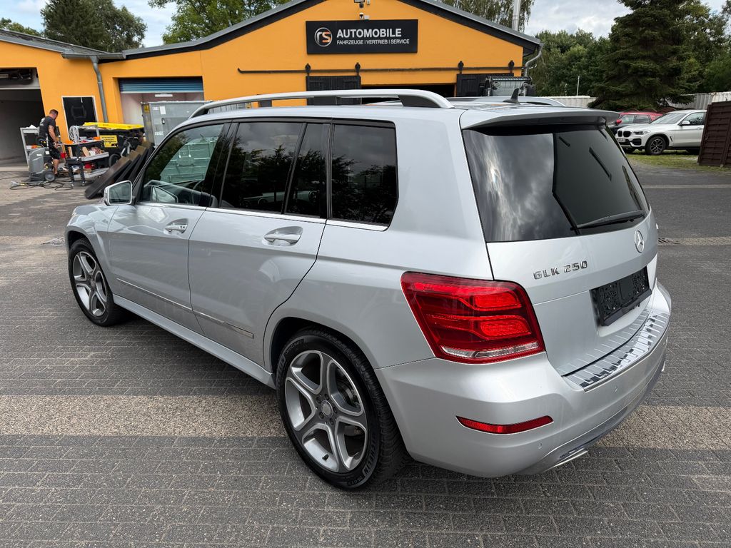 Bild des Angebotes Mercedes-Benz GLK250 4M+NAVI+STANDHZG+BI-XEN+LEDER+19"+HARMAN