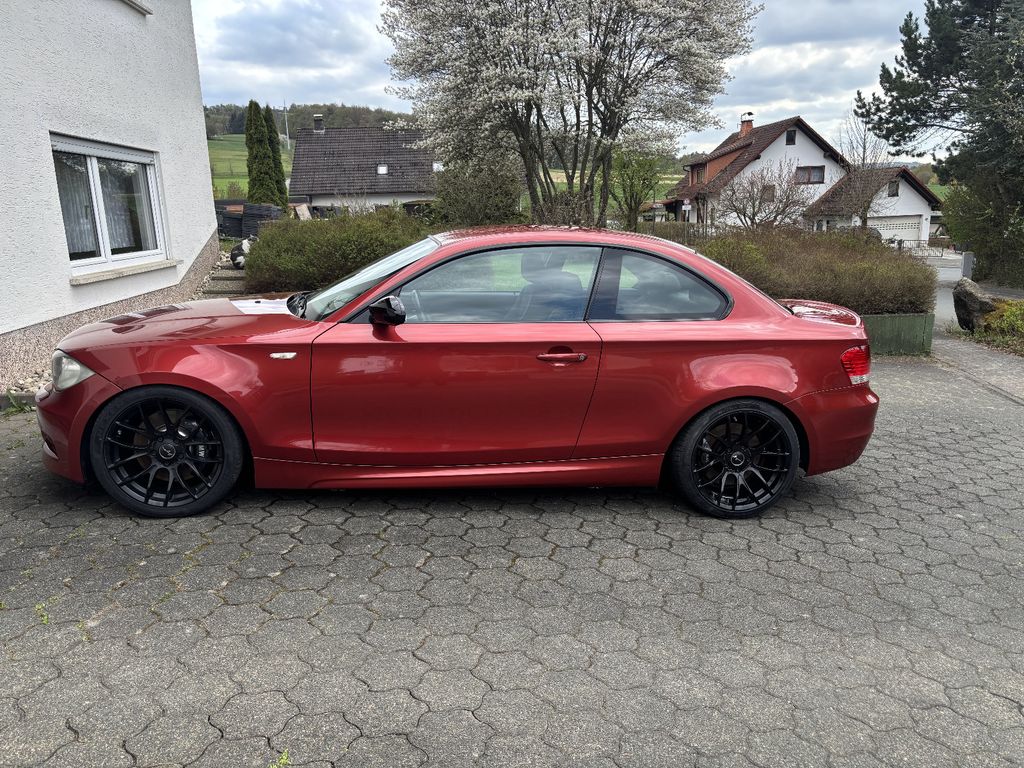 Bild des Angebotes BMW 135i Coupé - Schalter, wenig km, Historie