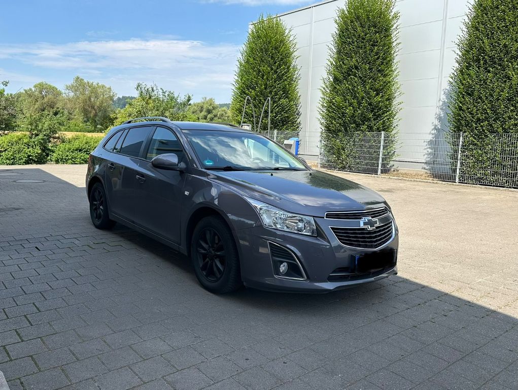 Bild des Angebotes Chevrolet Cruze Kombi 1,7L Diesel 6-Gang Tüv12/27 Gepflegt