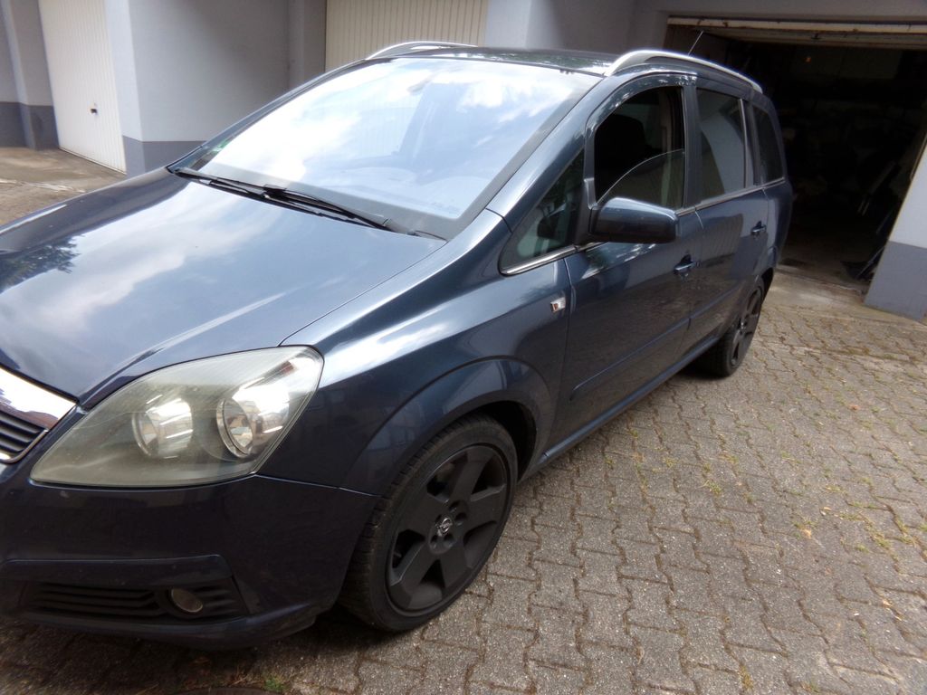 Bild des Angebotes Opel Zafira 1.9 CDTI Cosmo 88kW Cosmo