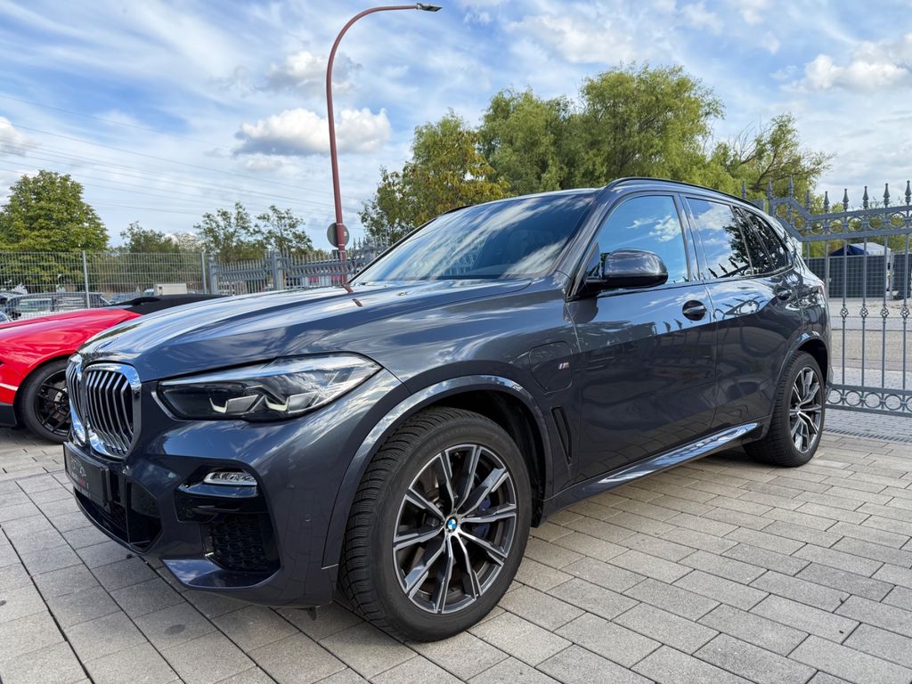 Bild des Angebotes BMW X5 xDrive 45e*M Paket*Head up*Kamera*Luftfederun