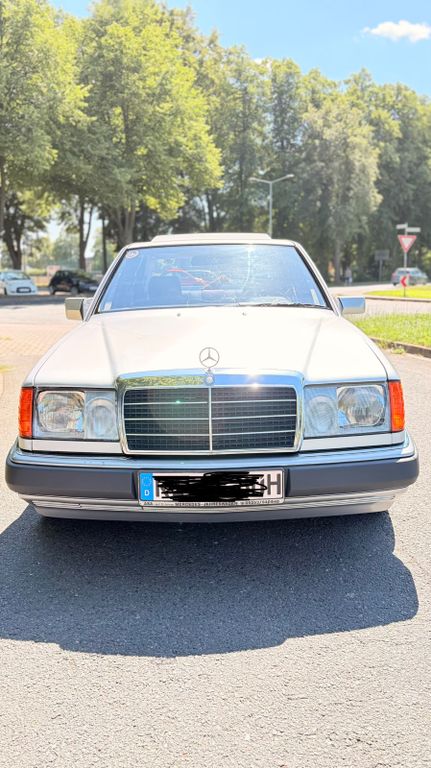 Bild des Angebotes Mercedes-Benz 260