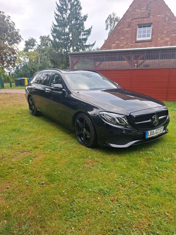 Bild des Angebotes Mercedes-Benz E 200 d T Autom. AMG Line