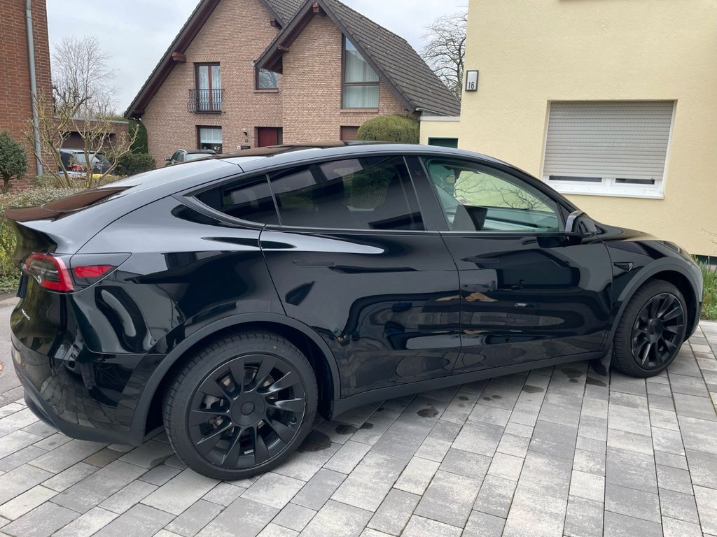 Bild des Angebotes Tesla Model Y Long Range Dual Motor AWD Long Range