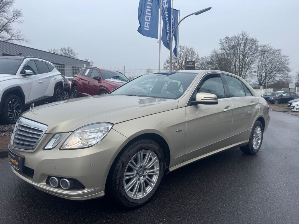 Bild des Angebotes Mercedes-Benz E 200/ELEGANCE/AUTOMATIK/2.HD/KLIMAAUT/8XALU/AHK