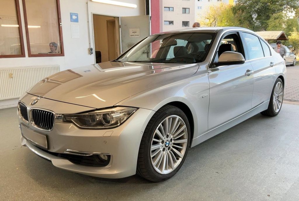 Bild des Angebotes BMW 328i - Autimatic - Limousine.