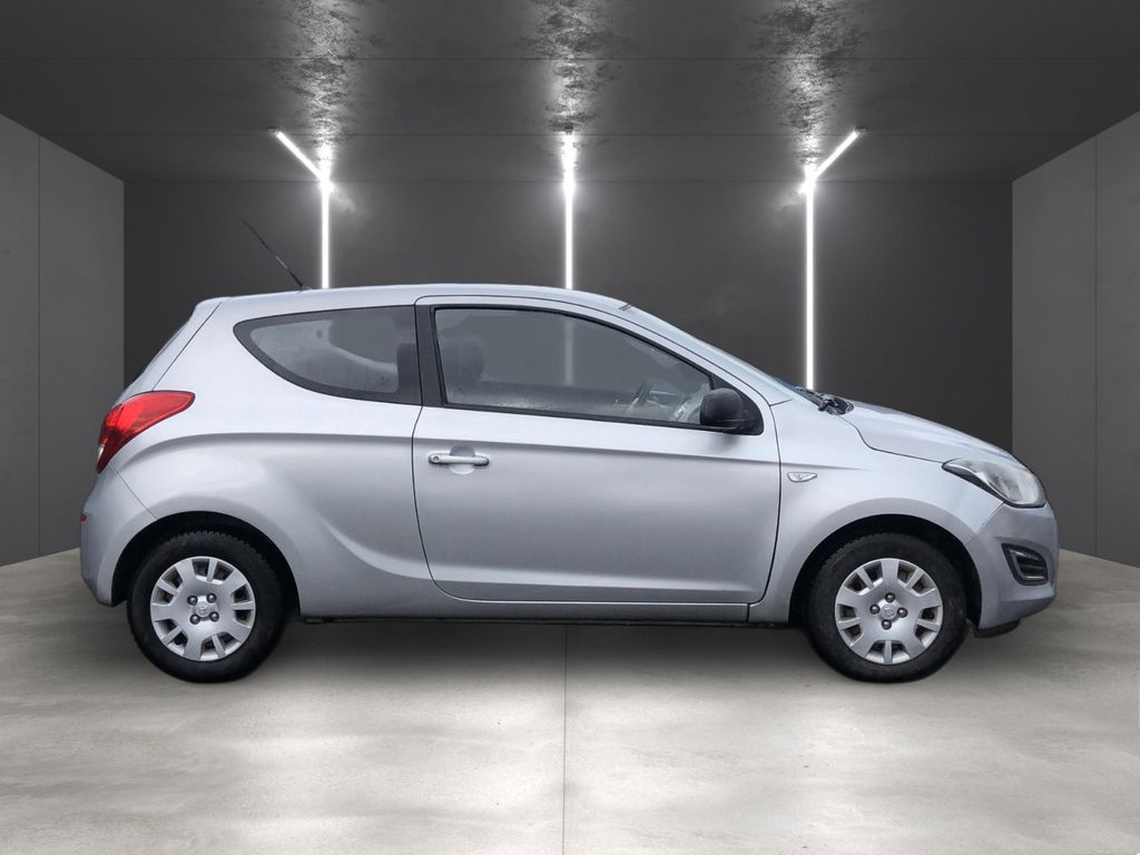 Hyundai i20 FIFA World Cup Edition