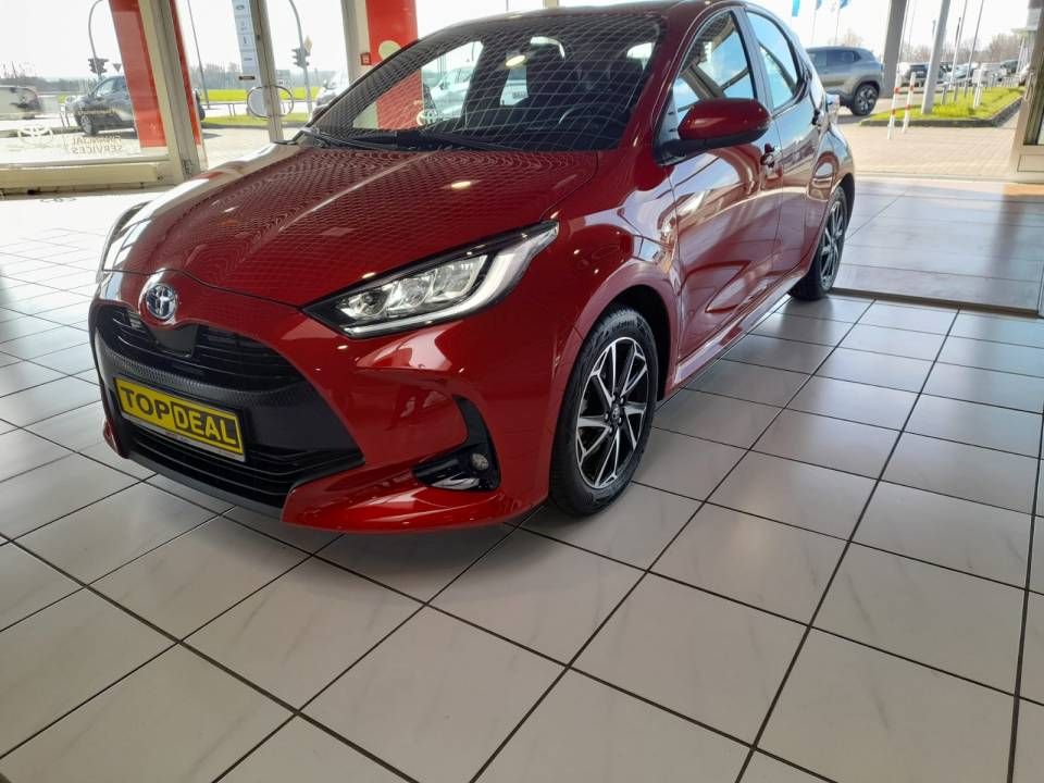Bild des Angebotes Toyota Yaris Hybrid 1.5 l Team D SHZ Navi