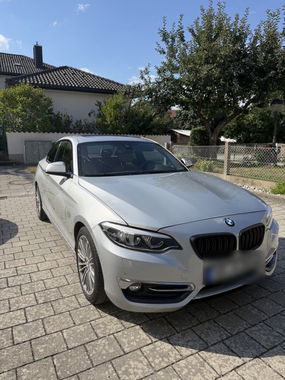 Bild des Angebotes BMW 220i Coupé Luxury Line - Vollausstattung