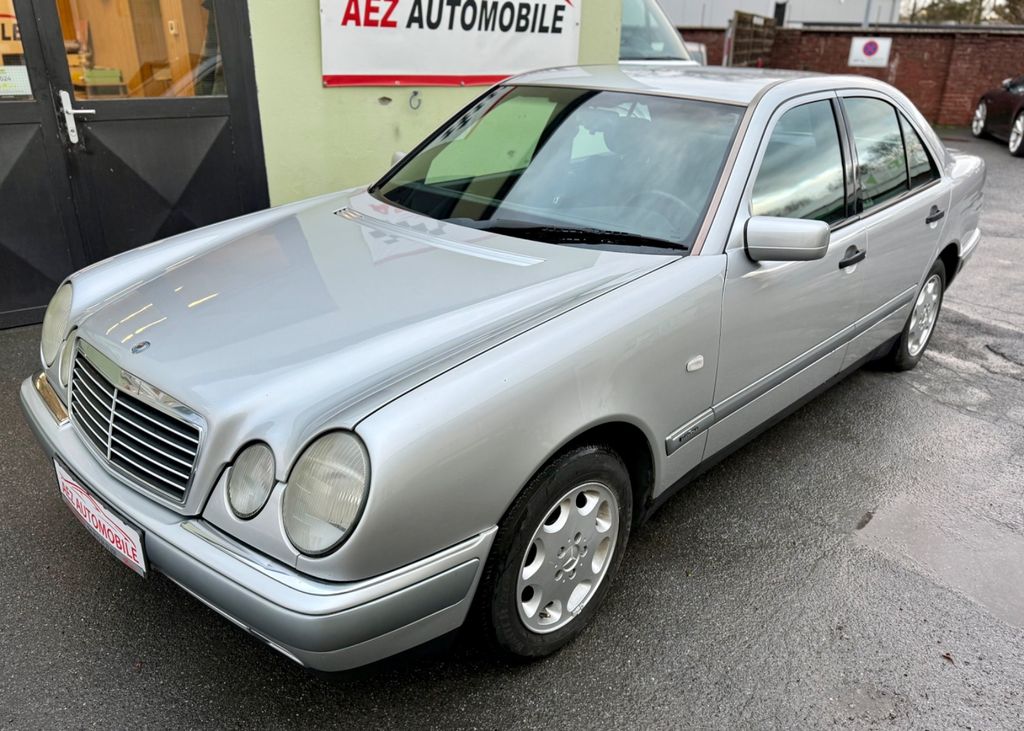 Bild des Angebotes Mercedes-Benz E 230*Neue TÜV*39.000Km*