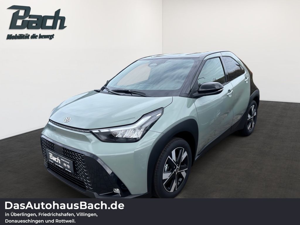 Bild des Angebotes Toyota Aygo X 5-Türer Teamplayer 1.5 l Technik-Paket