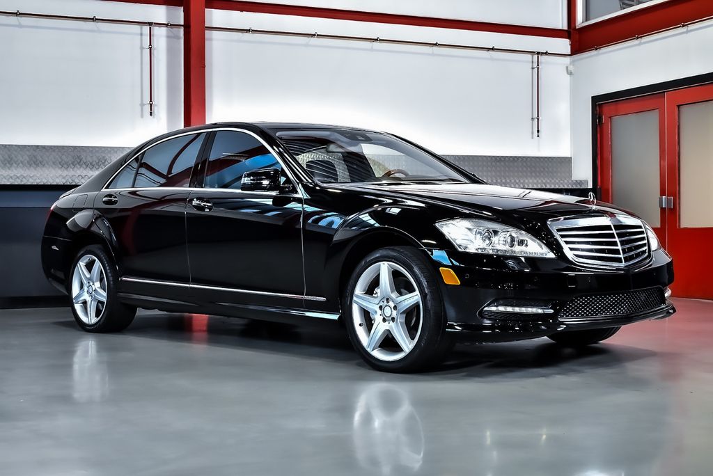 Bild des Angebotes Mercedes-Benz S550 4MATIC Sedan 5,5L V8