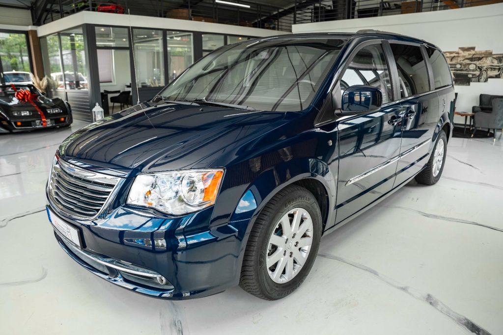 Bild des Angebotes Chrysler TOWN&COUNTRY 3,6 V6 7 SITZE LEDER
