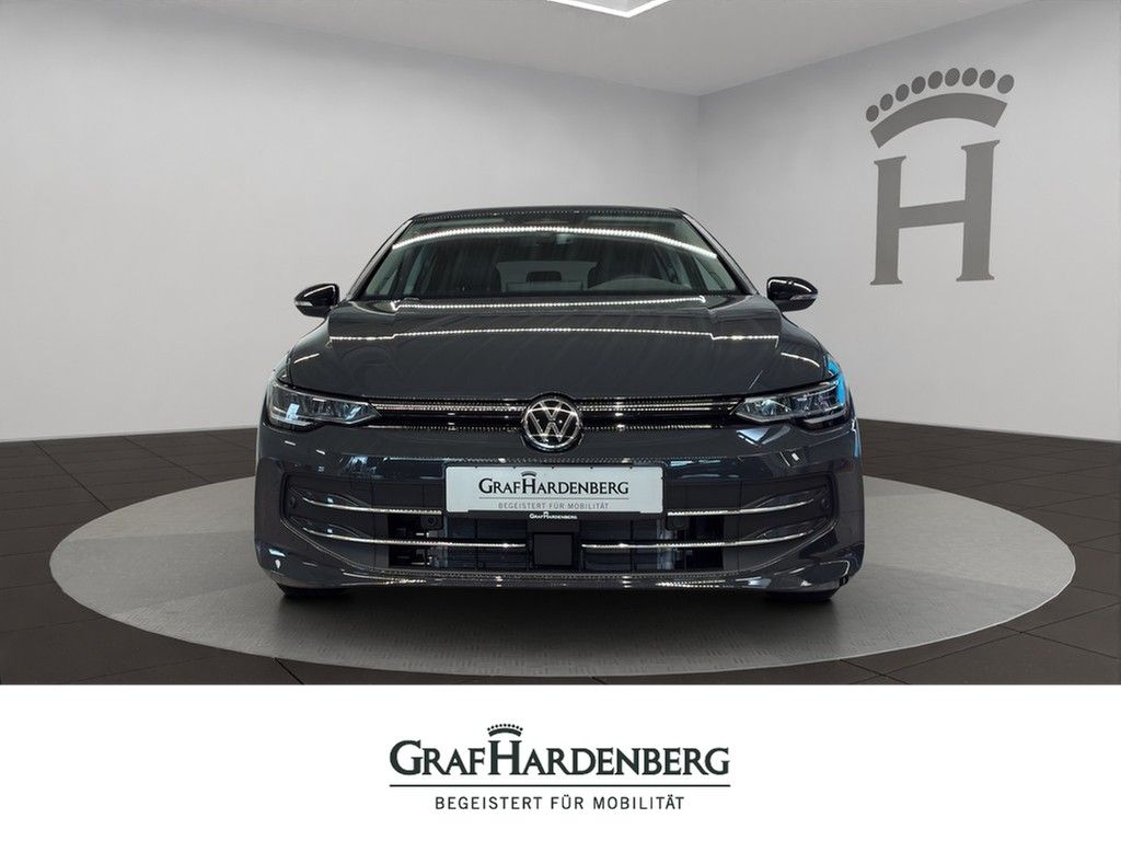 Bild des Angebotes Volkswagen Golf VIII Lim. 1.5 eTSI Energy TAGESZULASSUNG