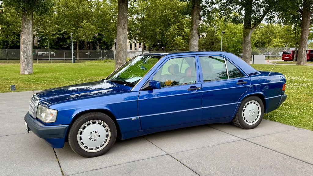 Bild des Angebotes Mercedes-Benz 190 2.3l Avantgarde Azzurro