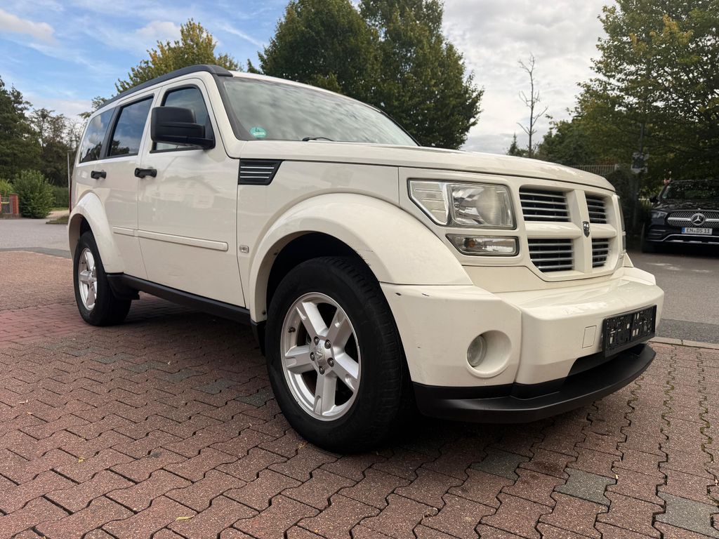 Bild des Angebotes Dodge Nitro 2.8 Automatik*4x4*AHK*TÜV09.2027*1.Hand
