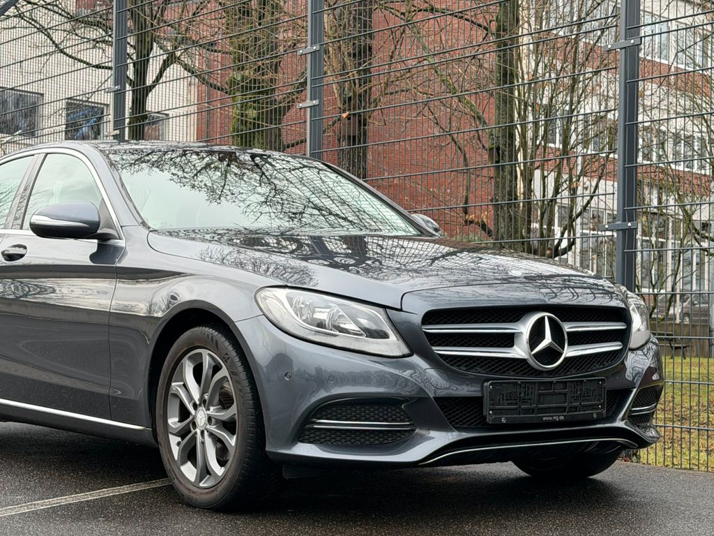 Bild des Angebotes Mercedes-Benz C 180 Limousine Leder Navi LED