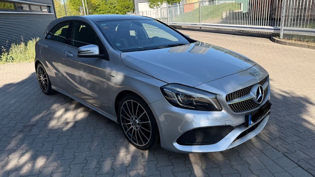 Bild des Angebotes Mercedes-Benz A 220d - AMG Style/Navi/Pano/Temp