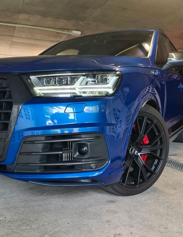 Audi SQ7 4.0 TDI TEXT LESEN