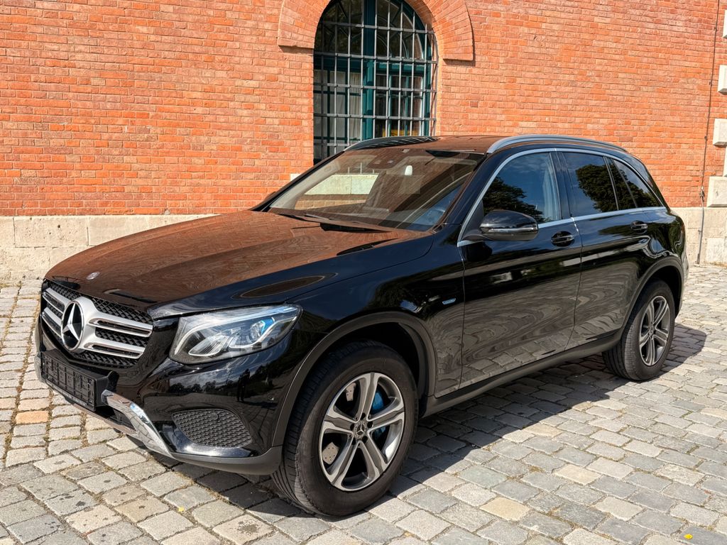 Bild des Angebotes Mercedes-Benz GLC 350 E 4Matic*Navi*SHZ*Alcantara*EURO6*