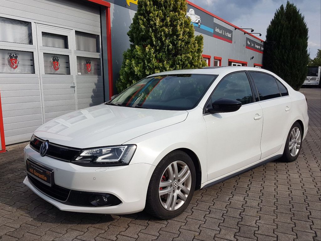 Bild des Angebotes Volkswagen Jetta VI Highline Hybrid Vollausstattung Garanti