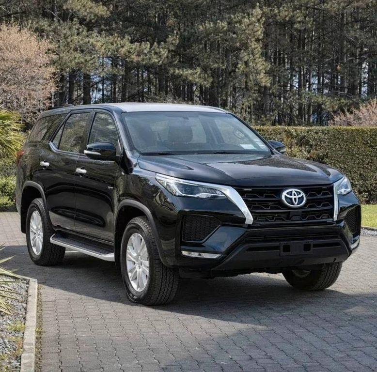 Bild des Angebotes Toyota Fortuner 4x4 EXPORT OUT OF EU BTC/USDC
