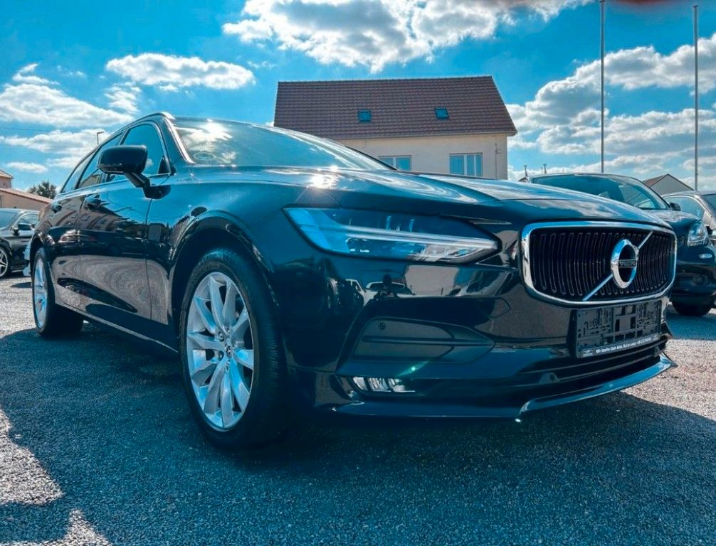Bild des Angebotes Volvo V90 MOMENTUM MEMORY + LANE ASSIST + AHK