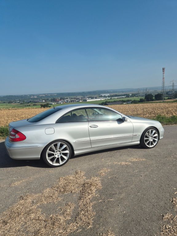 Bild des Angebotes Mercedes-Benz CLK 320 ELEGANCE 2. Hand