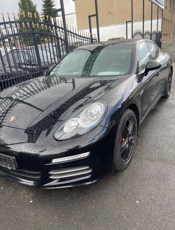 Bild des Angebotes Porsche Panamera 4 Edition Edition
