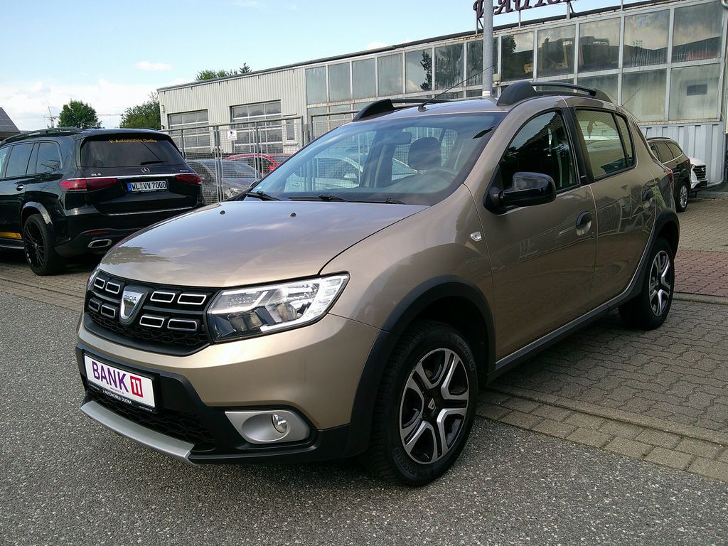 Bild des Angebotes Dacia Sandero II Stepway Celebration 1 Hand