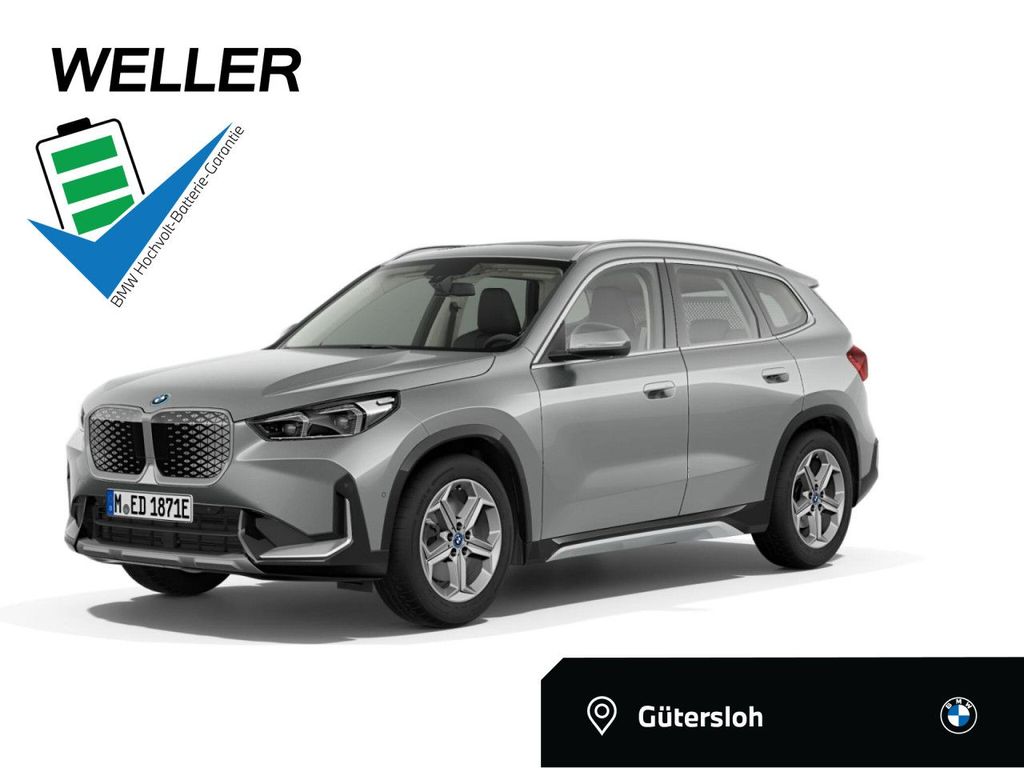 Bild des Angebotes BMW iX1 eDrive20 xLine Pano,AdpLED,ParkAss,DriveAss