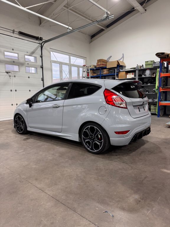 Bild des Angebotes Ford Fiesta ST200 mit seltenen Teilen