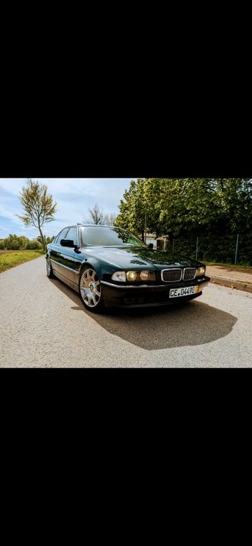 Bild des Angebotes BMW 728i A - E38