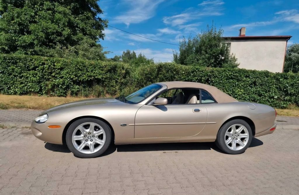 Bild des Angebotes Jaguar XK8 Cabriolet -